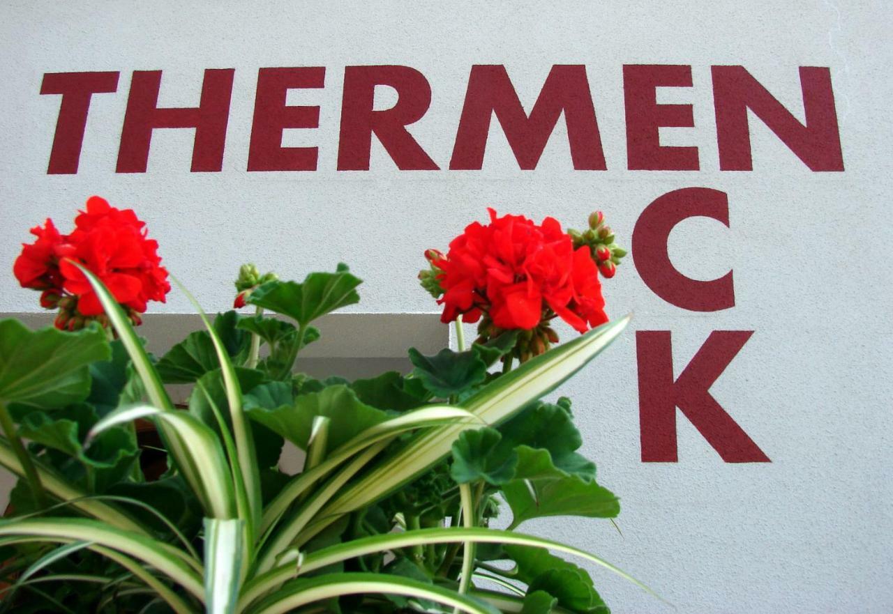לה אן דר טהיאה Appartementhaus Thermeneck מראה חיצוני תמונה